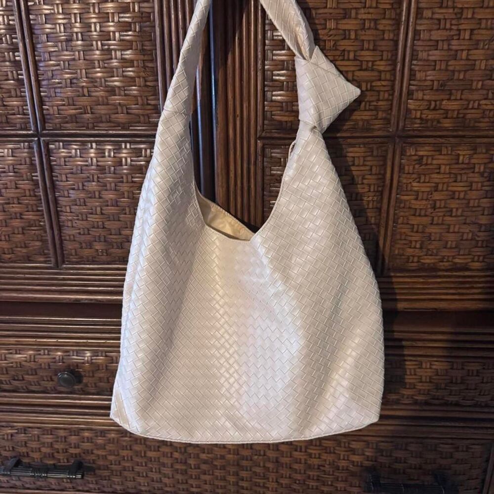 Unbranded Women's Cream and White Bag